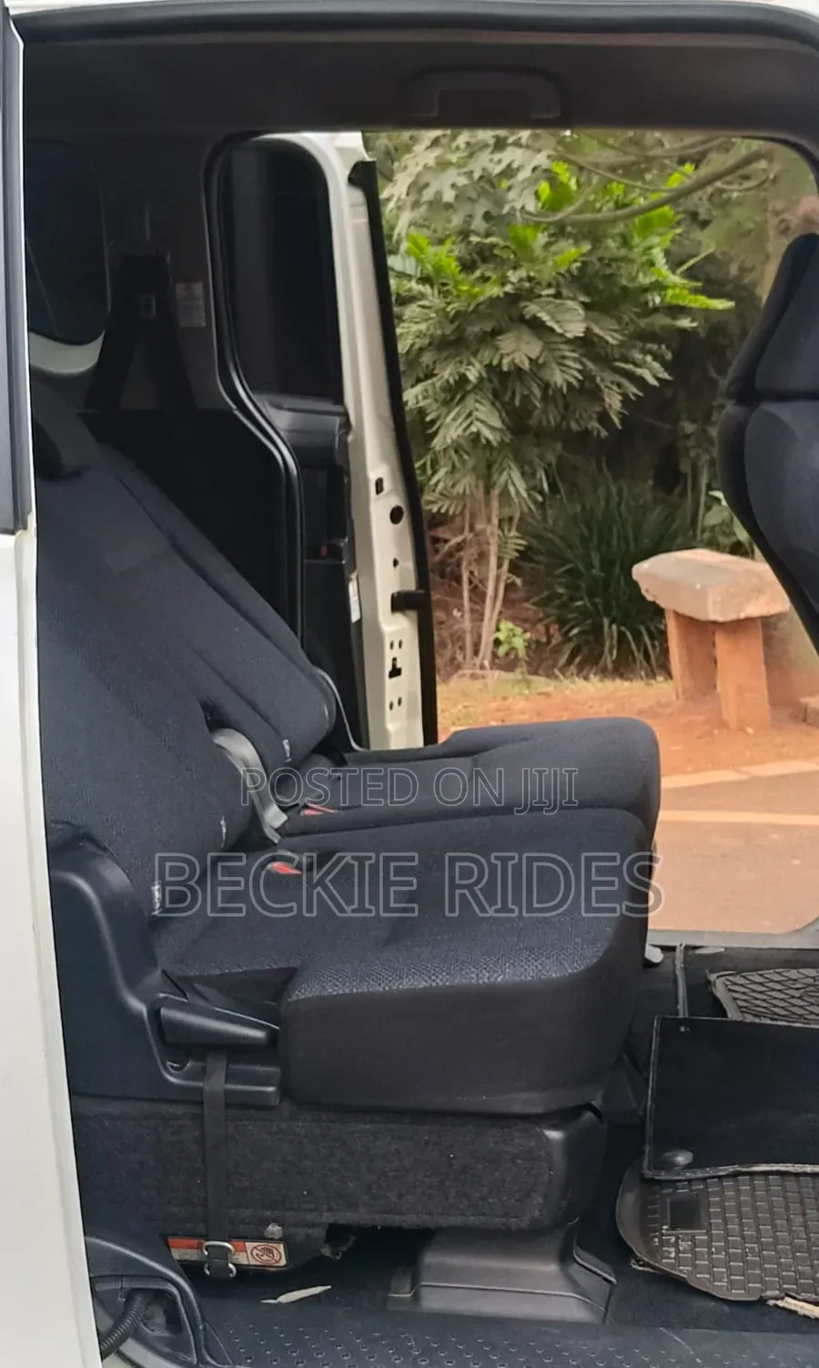 Toyota Sienta 2017 Pearl