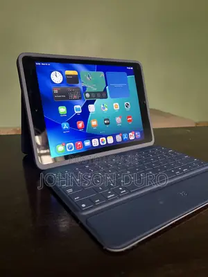 Apple iPad 10.2 (2021) 64 GB Silver