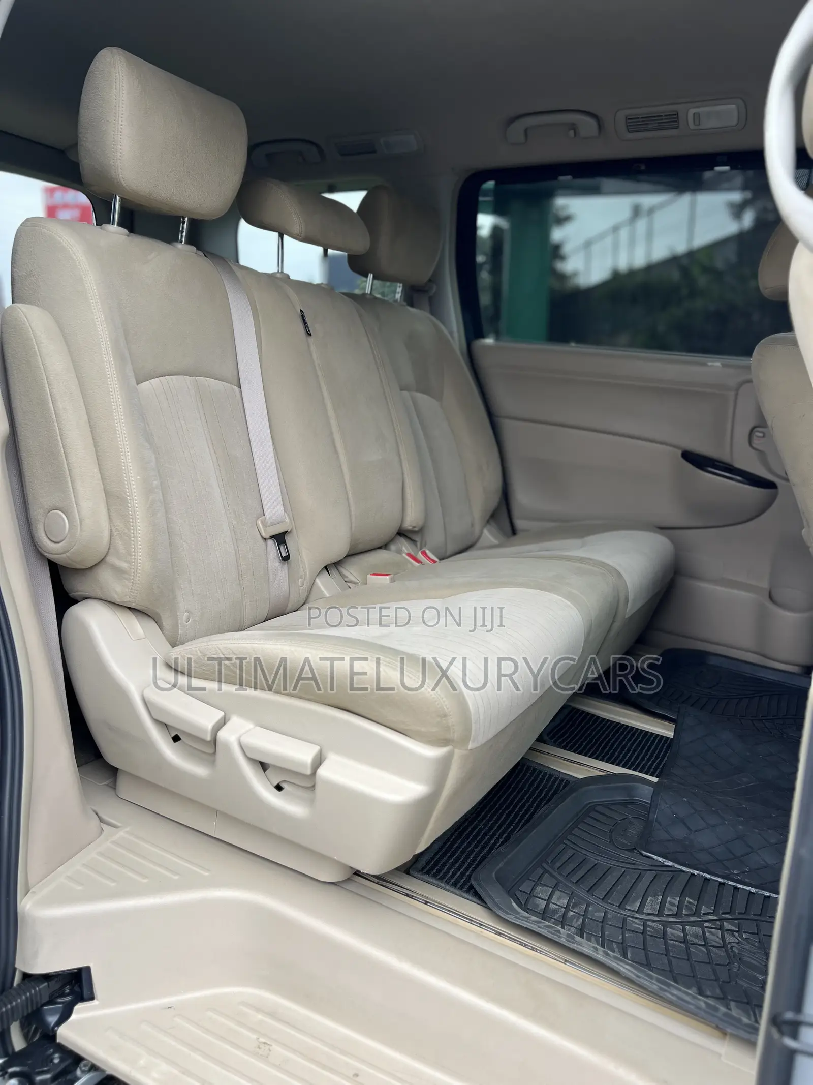 Nissan Elgrand SV Premium 2014 Silver