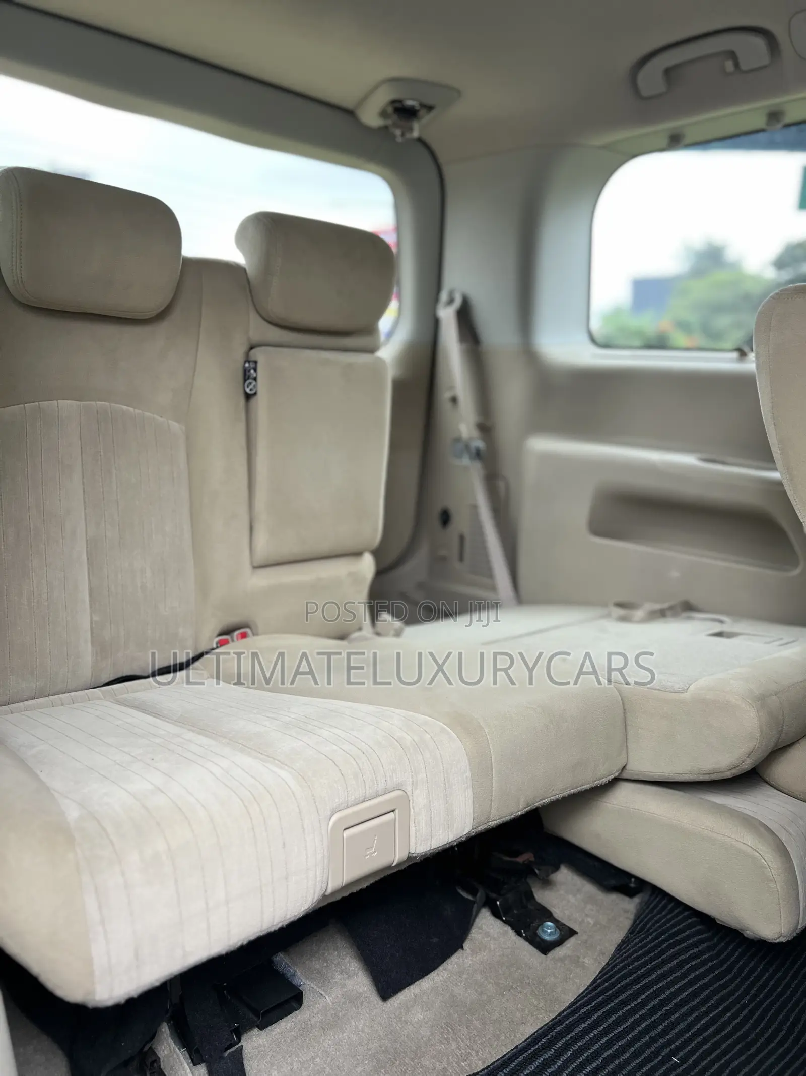 Nissan Elgrand SV Premium 2014 Silver