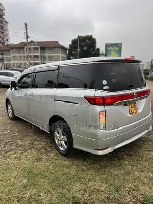 Nissan Elgrand SV Premium 2014 Silver