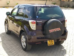 Toyota Rush 2014 Beige