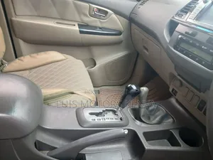 Toyota Fortuner 2007 Silver
