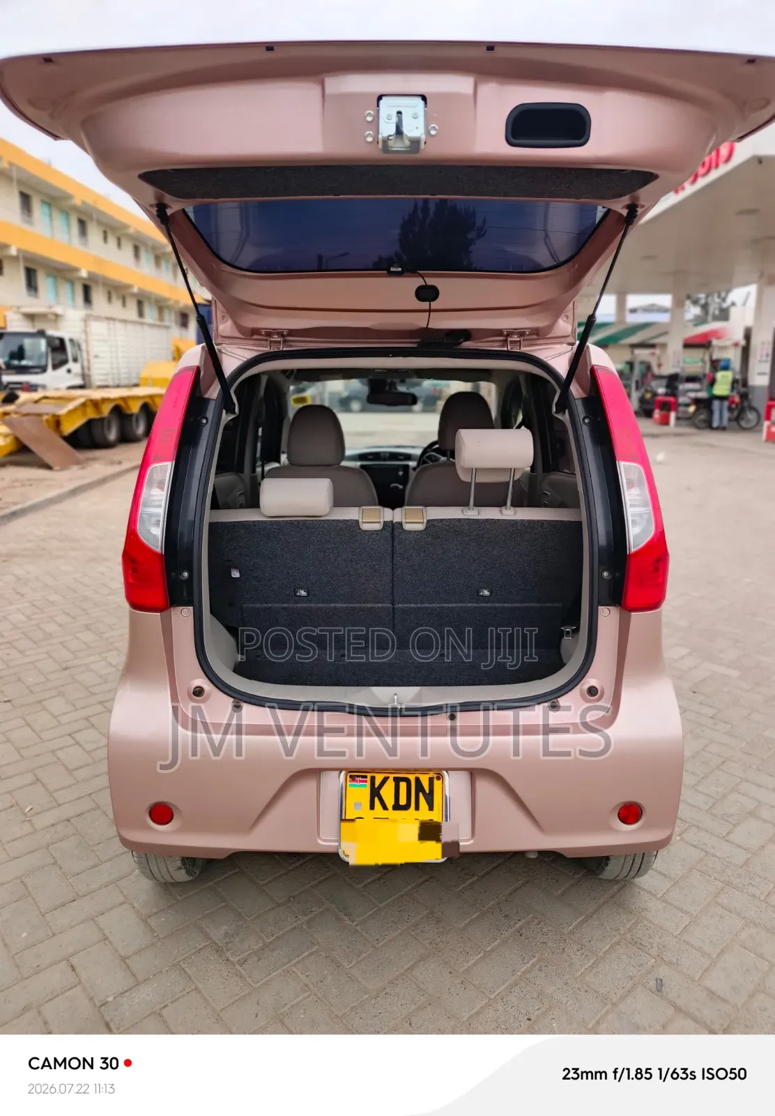 Mitsubishi EK Wagon 2016 Pink