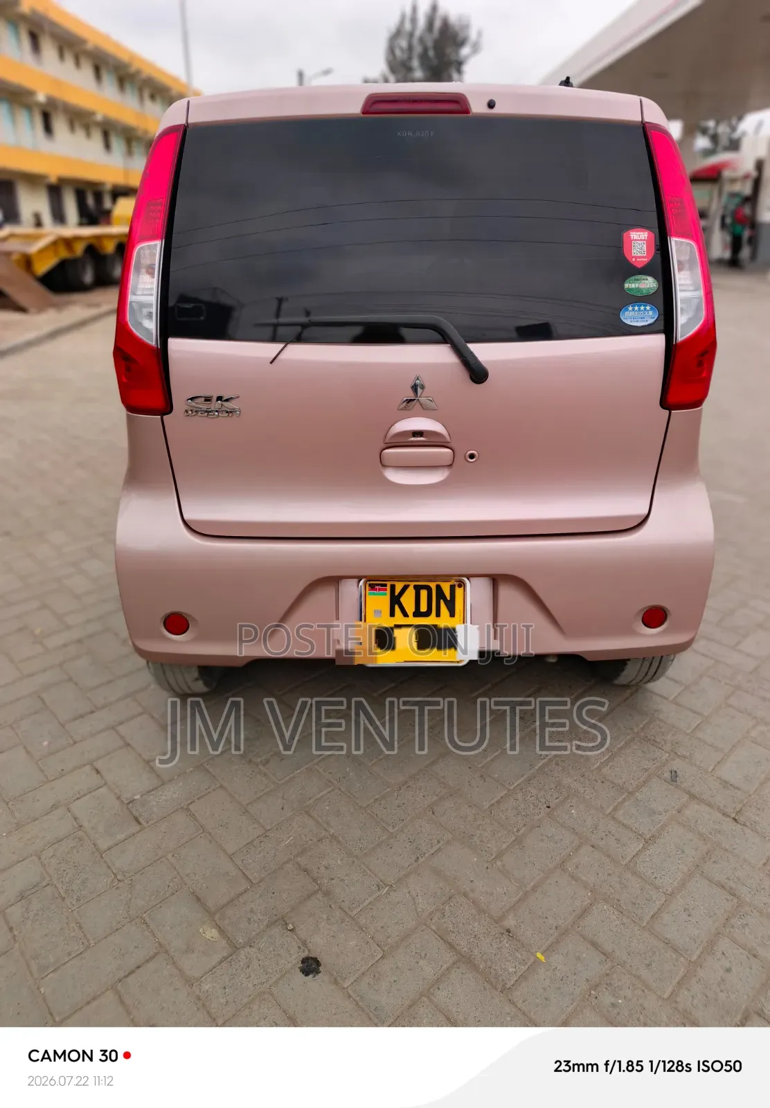 Mitsubishi EK Wagon 2016 Pink