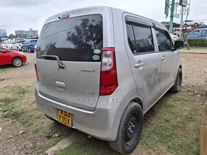 Suzuki Wagon R 2015