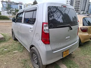 Suzuki Wagon R 2015