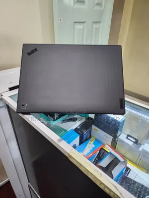 Laptop Lenovo ThinkPad P1 Gen4 16GB Intel Core i9 SSD 512GB