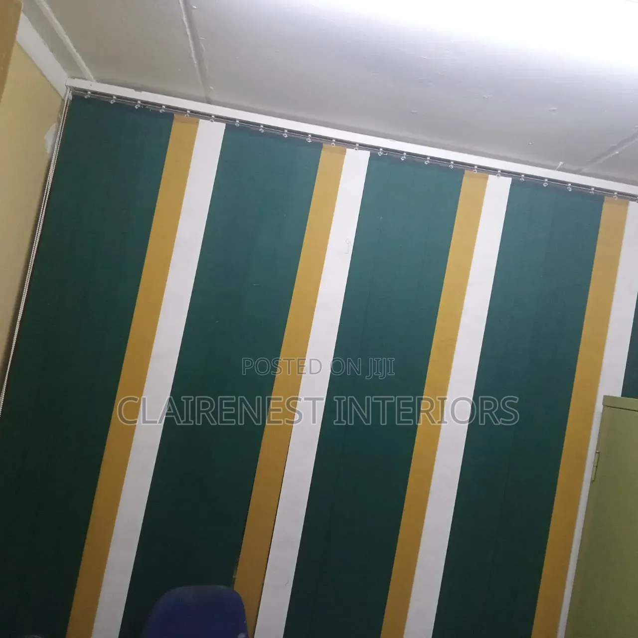 Green, White and Yellow Sluts for Vertical Office Window Blinds