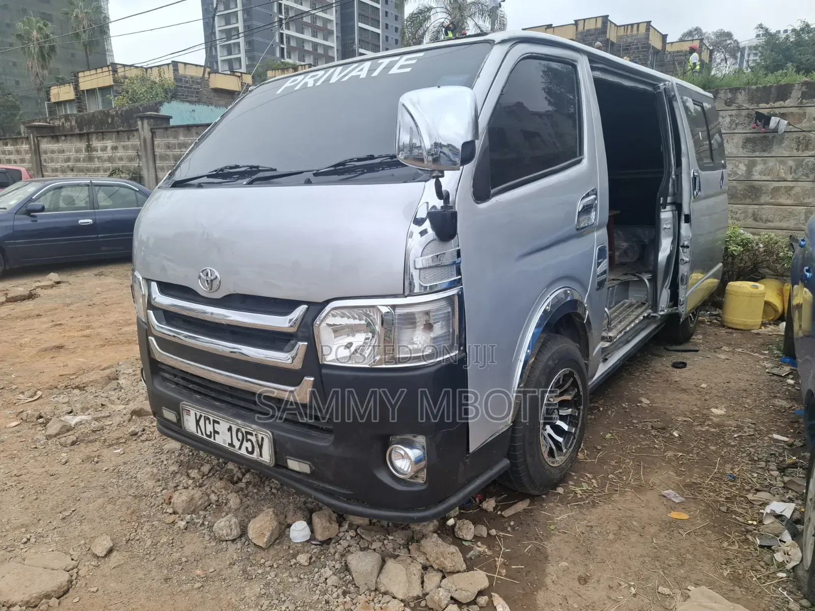 Toyota HiAce 2009 Silver
