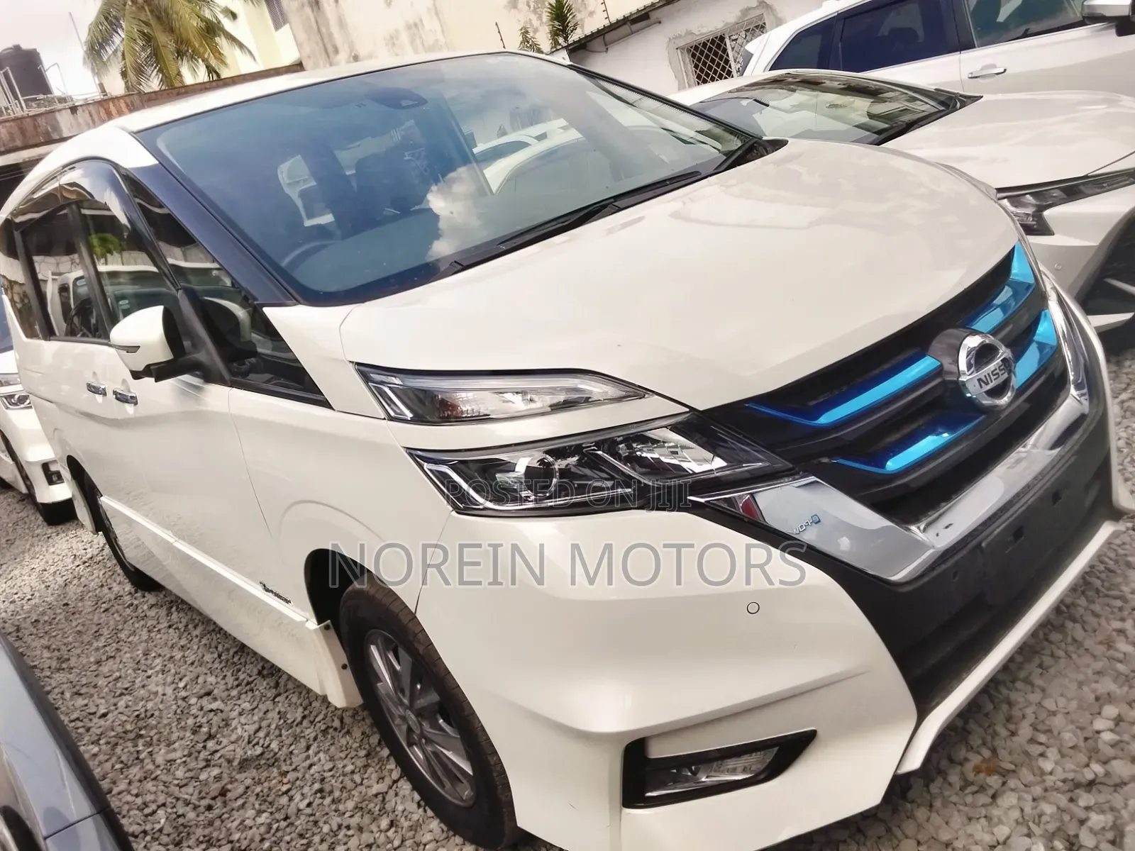 Nissan Serena 2019 White