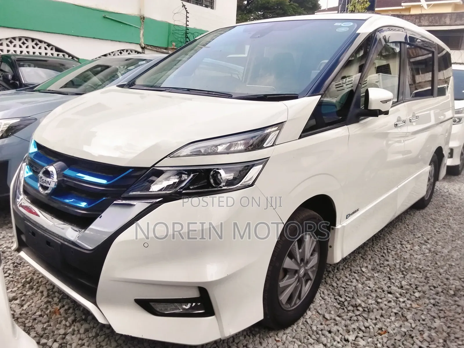 Nissan Serena 2019 White