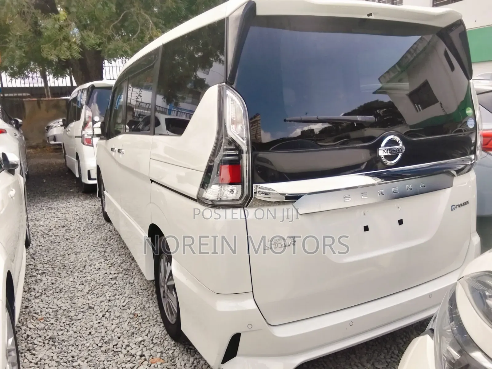 Nissan Serena 2019 White