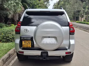 Toyota Land Cruiser Prado 3.0 TD 2012 Silver