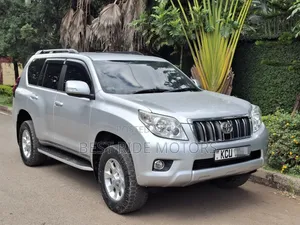 Toyota Land Cruiser Prado 3.0 TD 2012 Silver