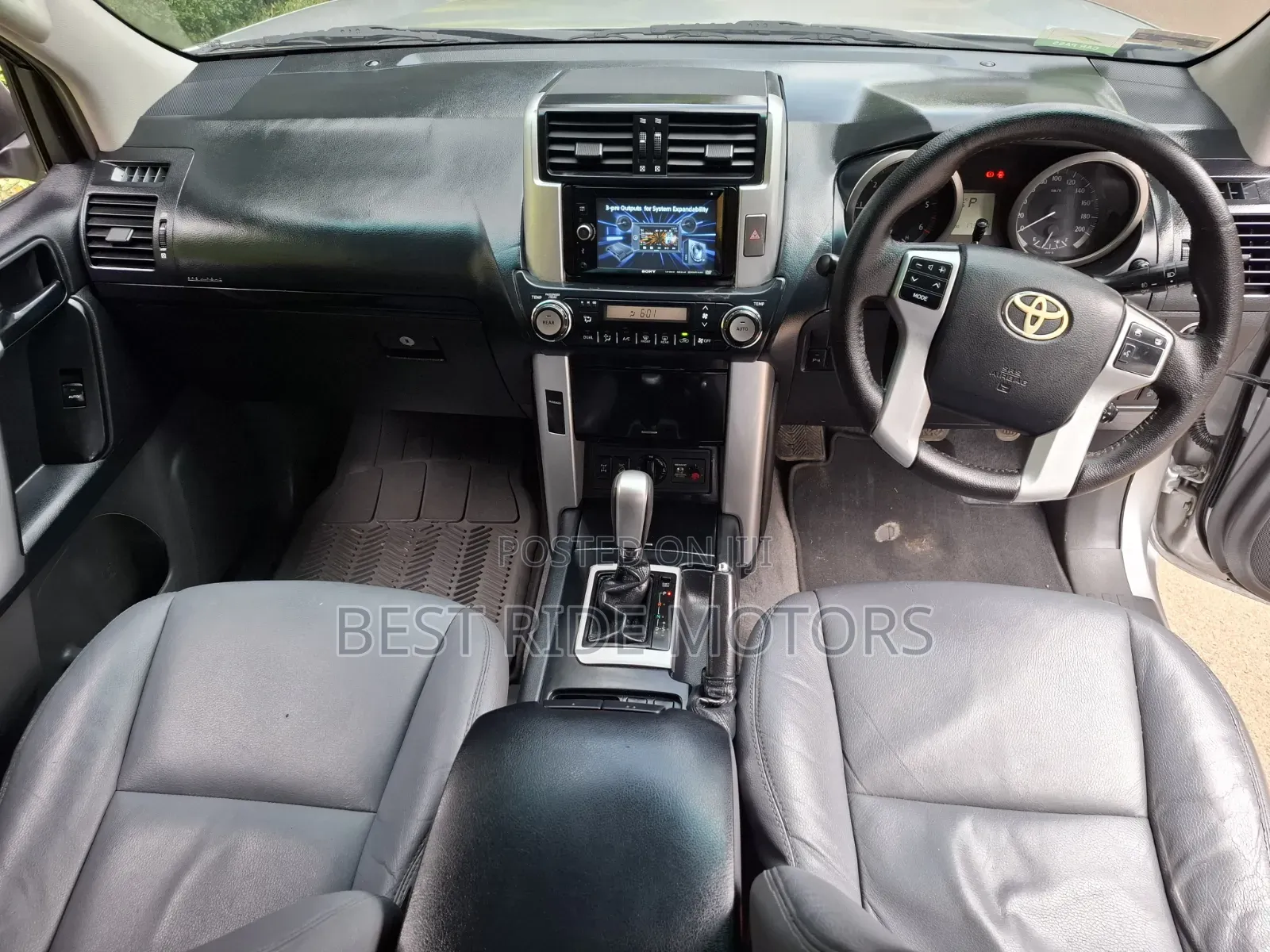 Toyota Land Cruiser Prado 3.0 TD 2012 Silver