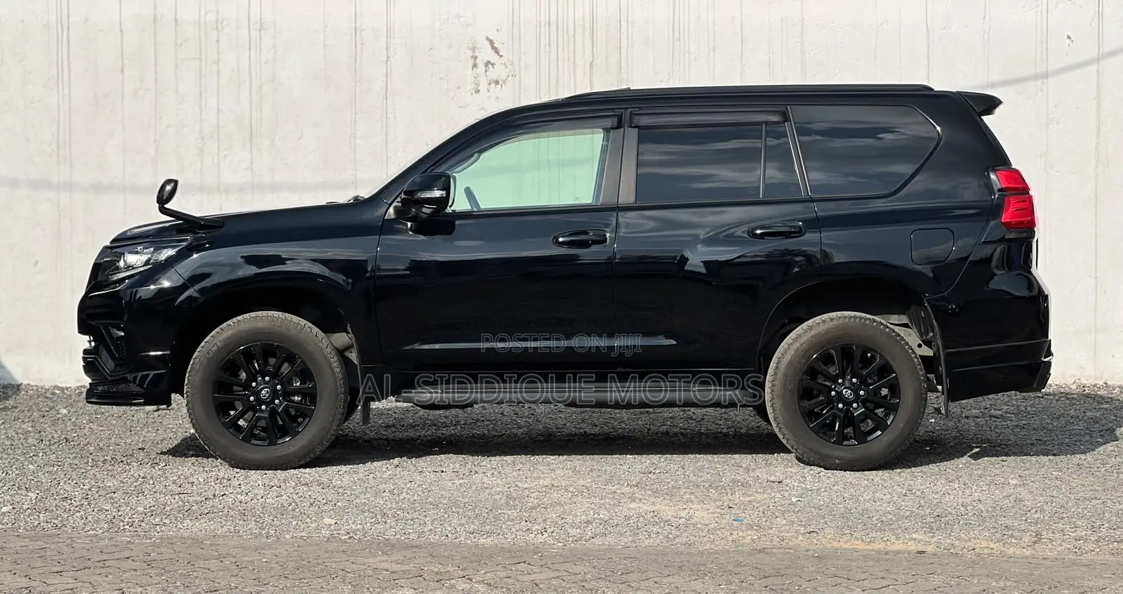 Toyota Land Cruiser Prado 2.7 2021 Black