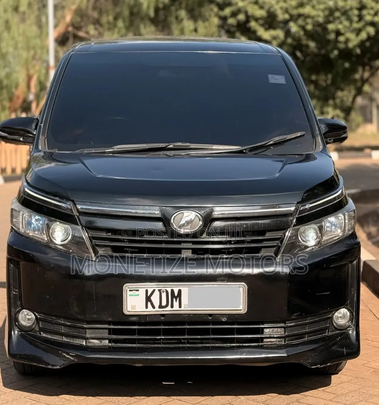 Toyota Voxy 2016 Black