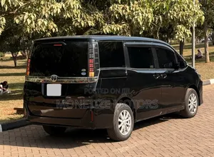 Toyota Voxy 2016 Black