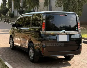 Toyota Voxy 2016 Black