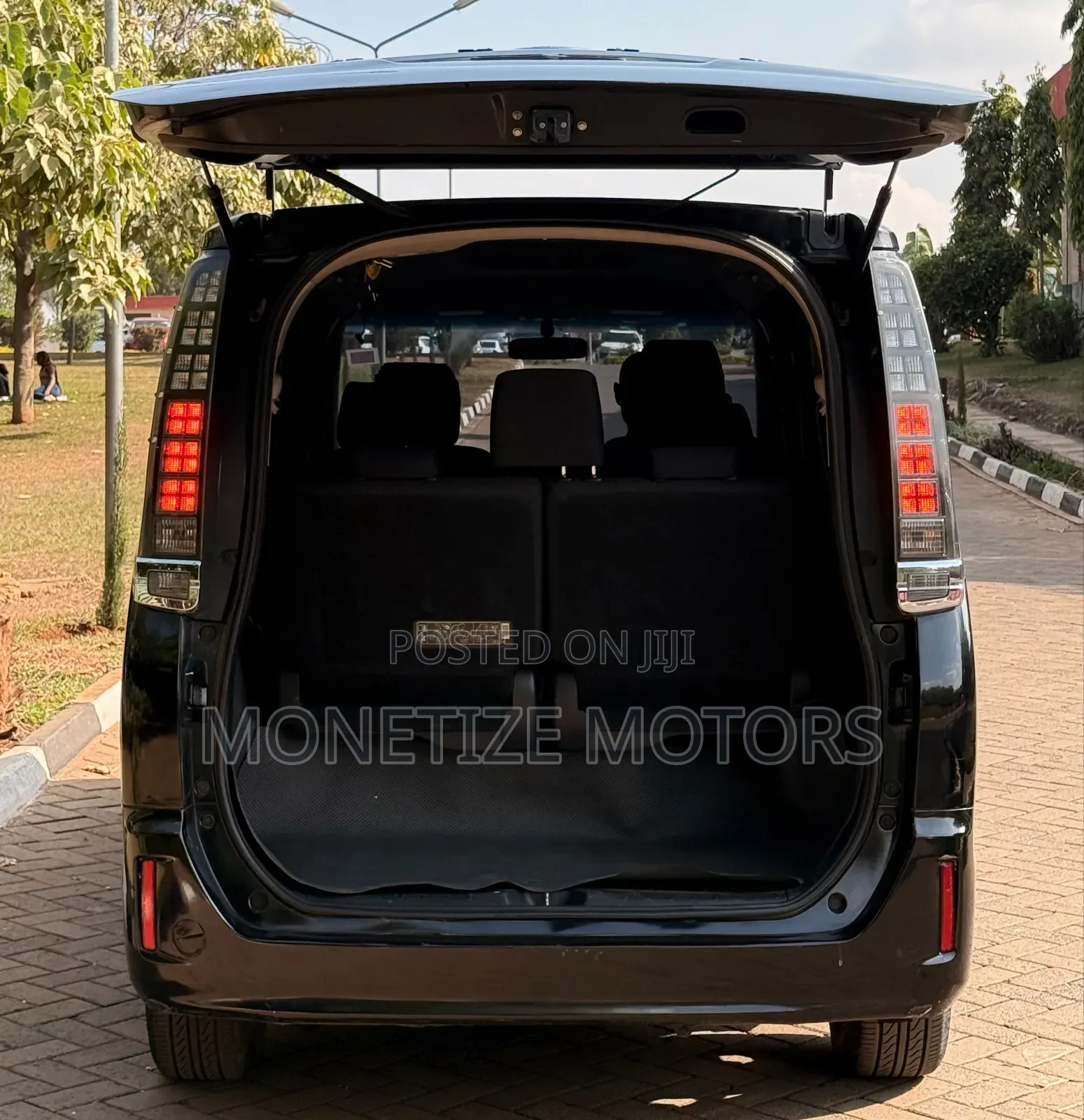 Toyota Voxy 2016 Black