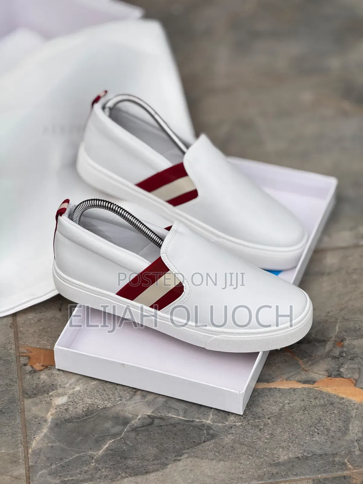 Black and White High Quality Unlaced (Jolo) Leather Rubber