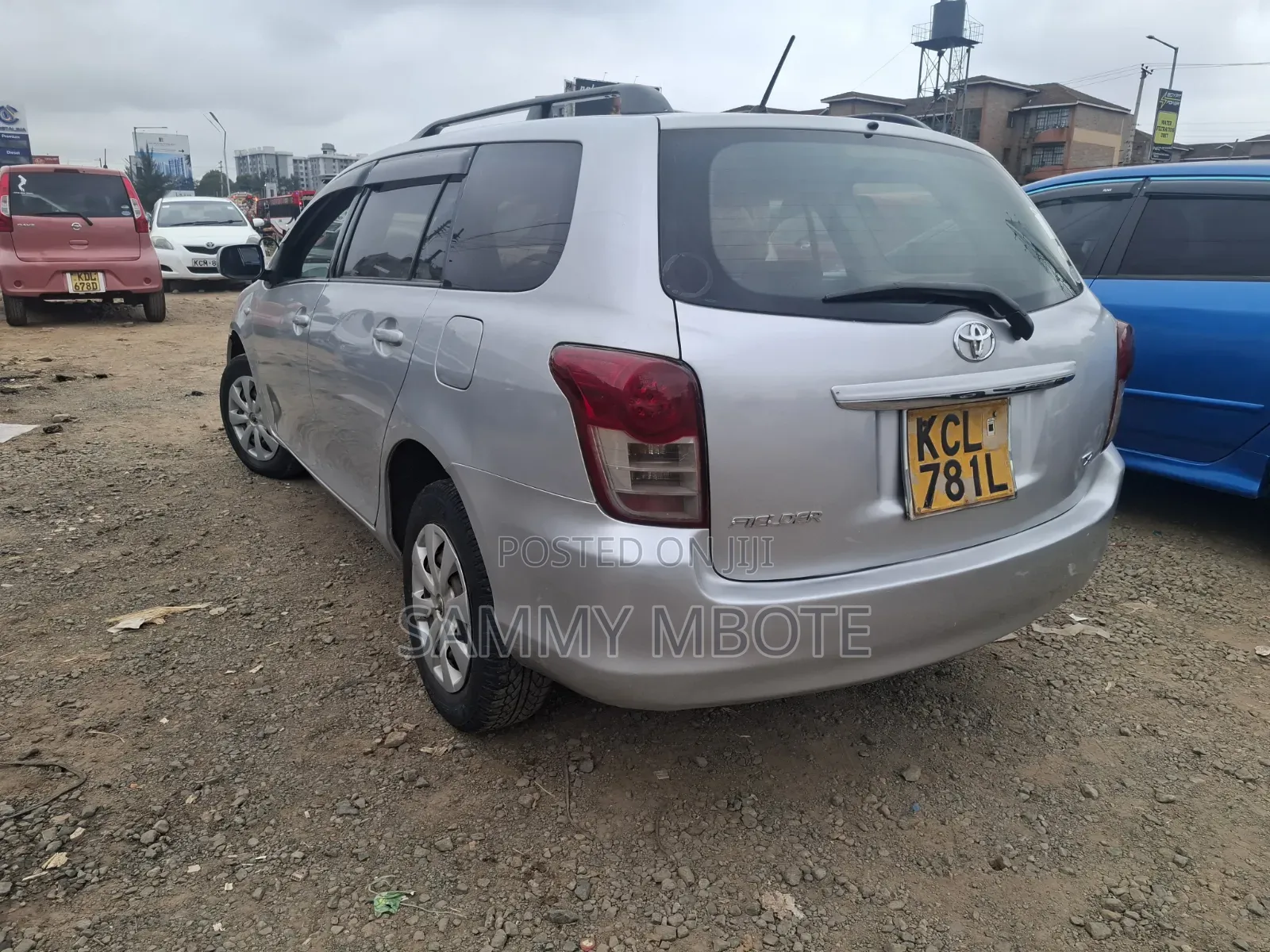 Toyota Corolla Fielder 2010