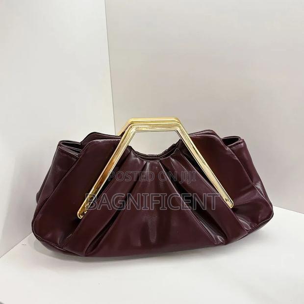 Elegant Clutch Bag - thumbnail 5