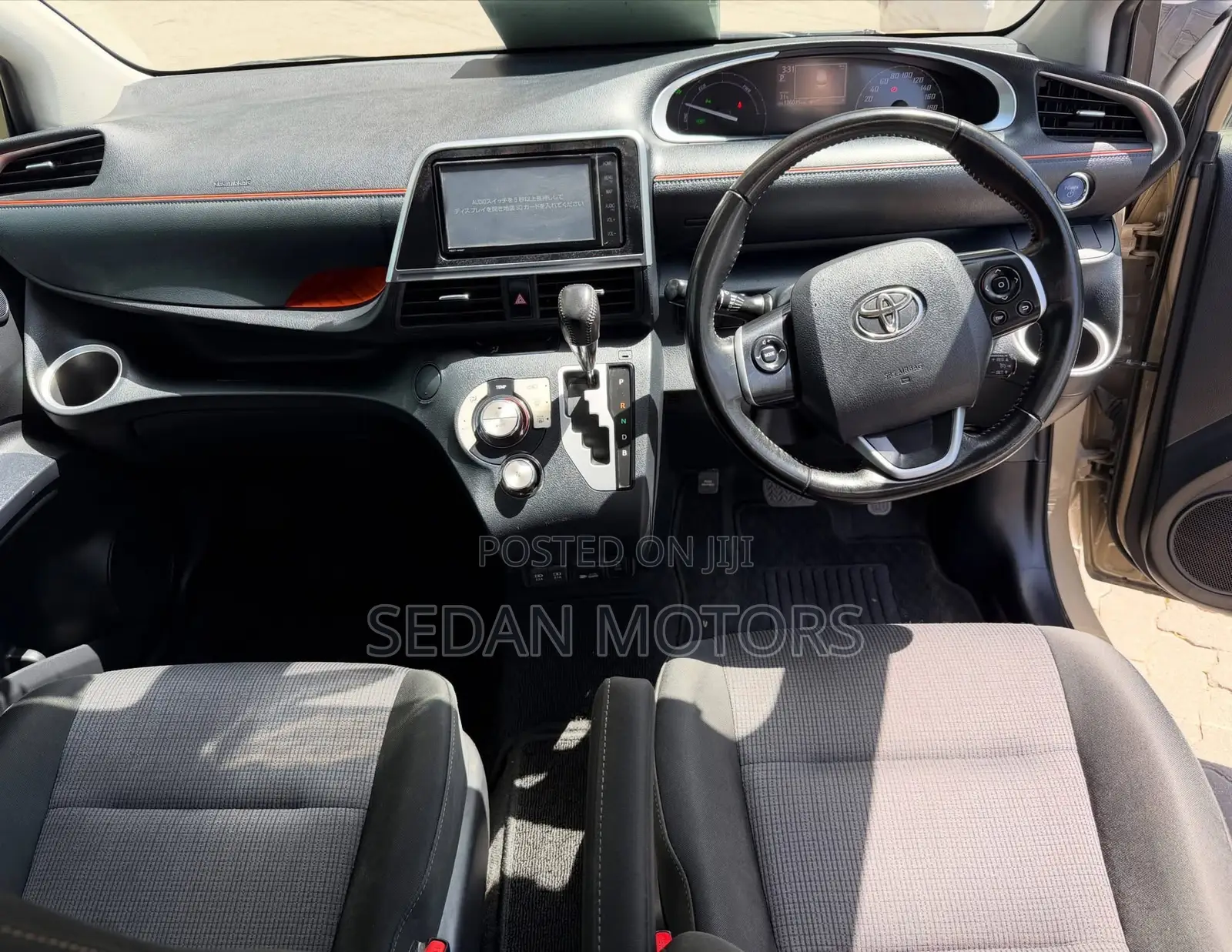 Toyota Sienta 2019 Beige