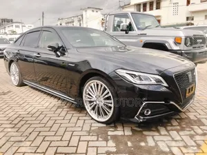 Toyota Crown 2020 Matt Black