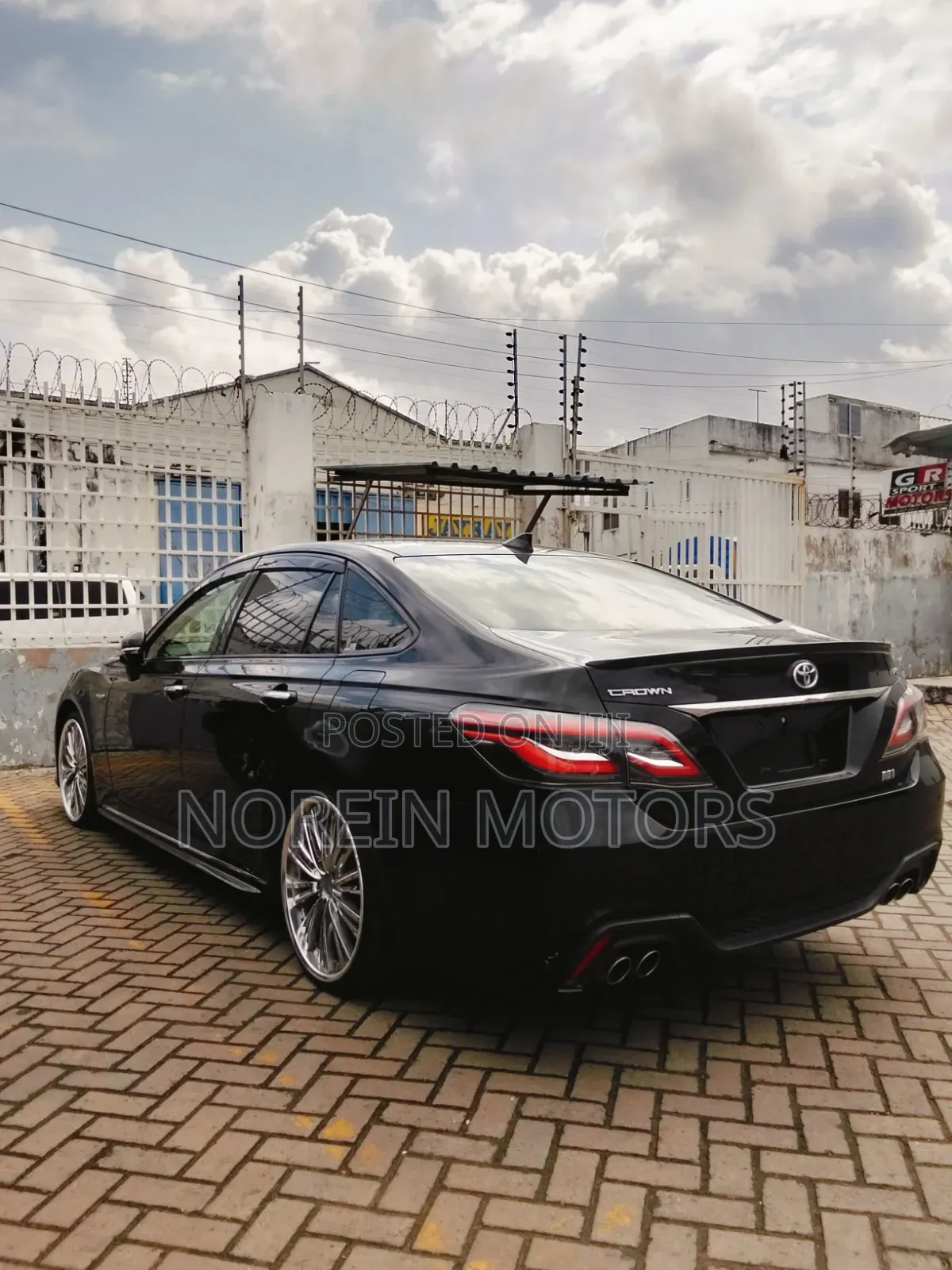 Toyota Crown 2020 Matt Black
