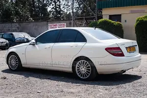 Mercedes-Benz C200 2010 White