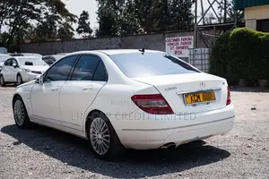 Mercedes-Benz C200 2010 White