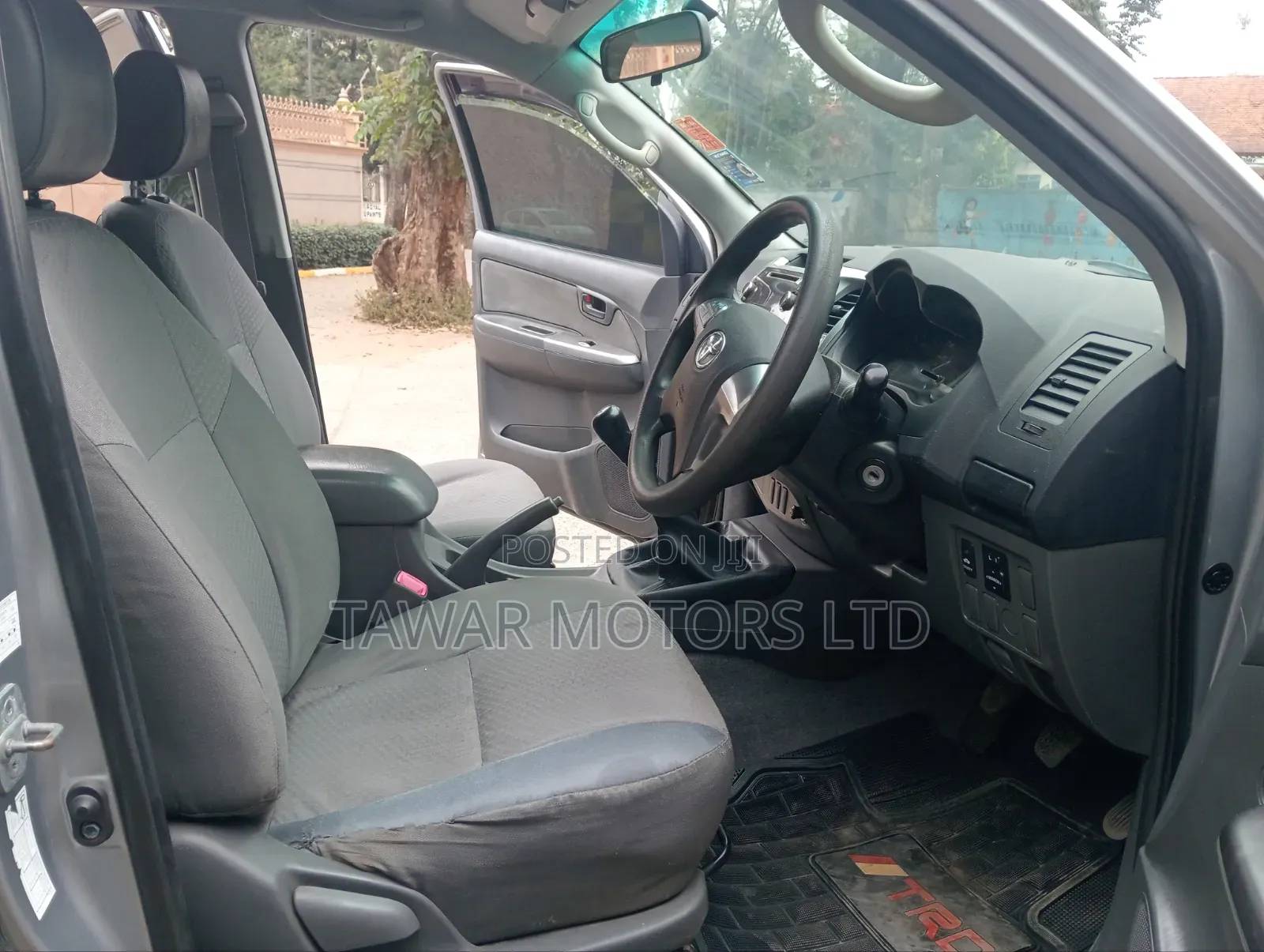 Toyota Hilux 2016 Silver