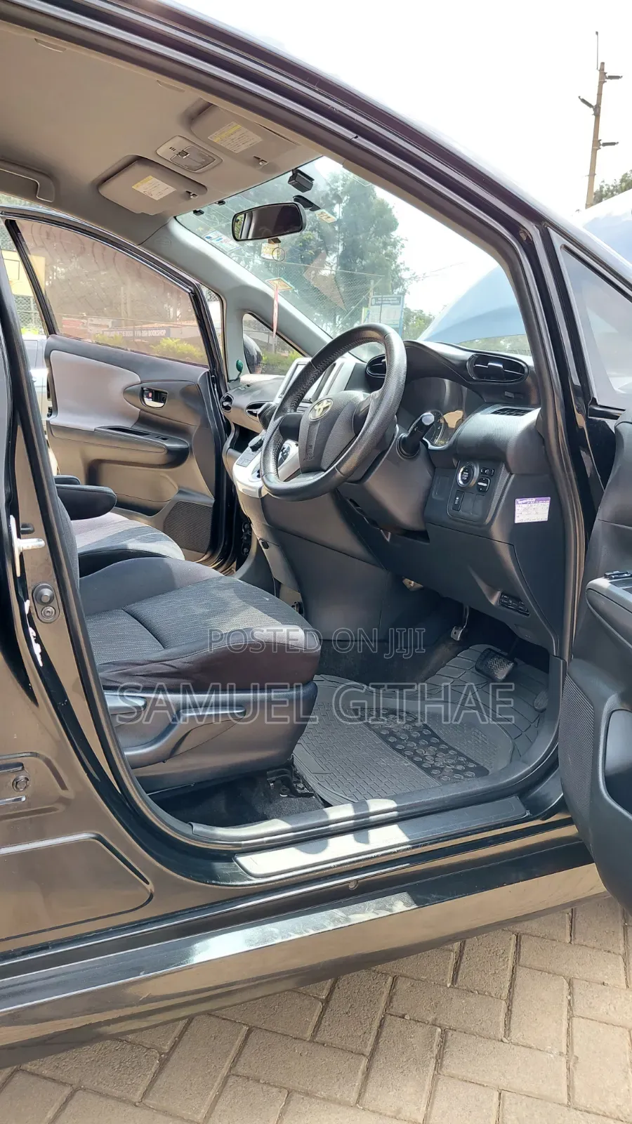 Toyota Wish 2012 Black