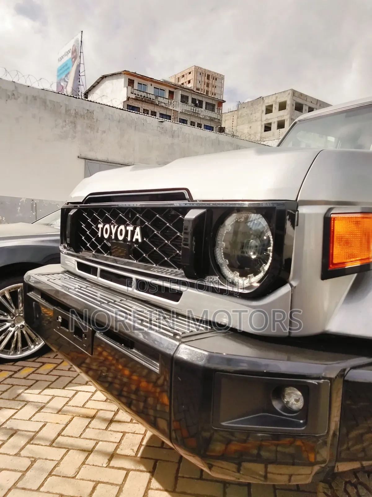 Toyota Land Cruiser 2018 Silver
