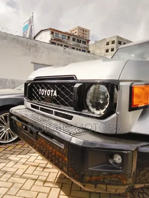 Toyota Land Cruiser 2018 Silver