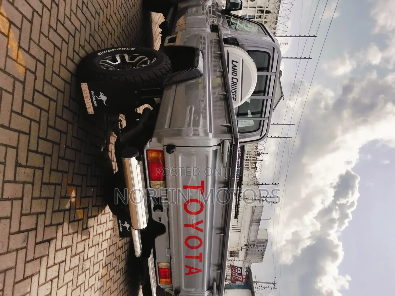 Toyota Land Cruiser 2018 Silver