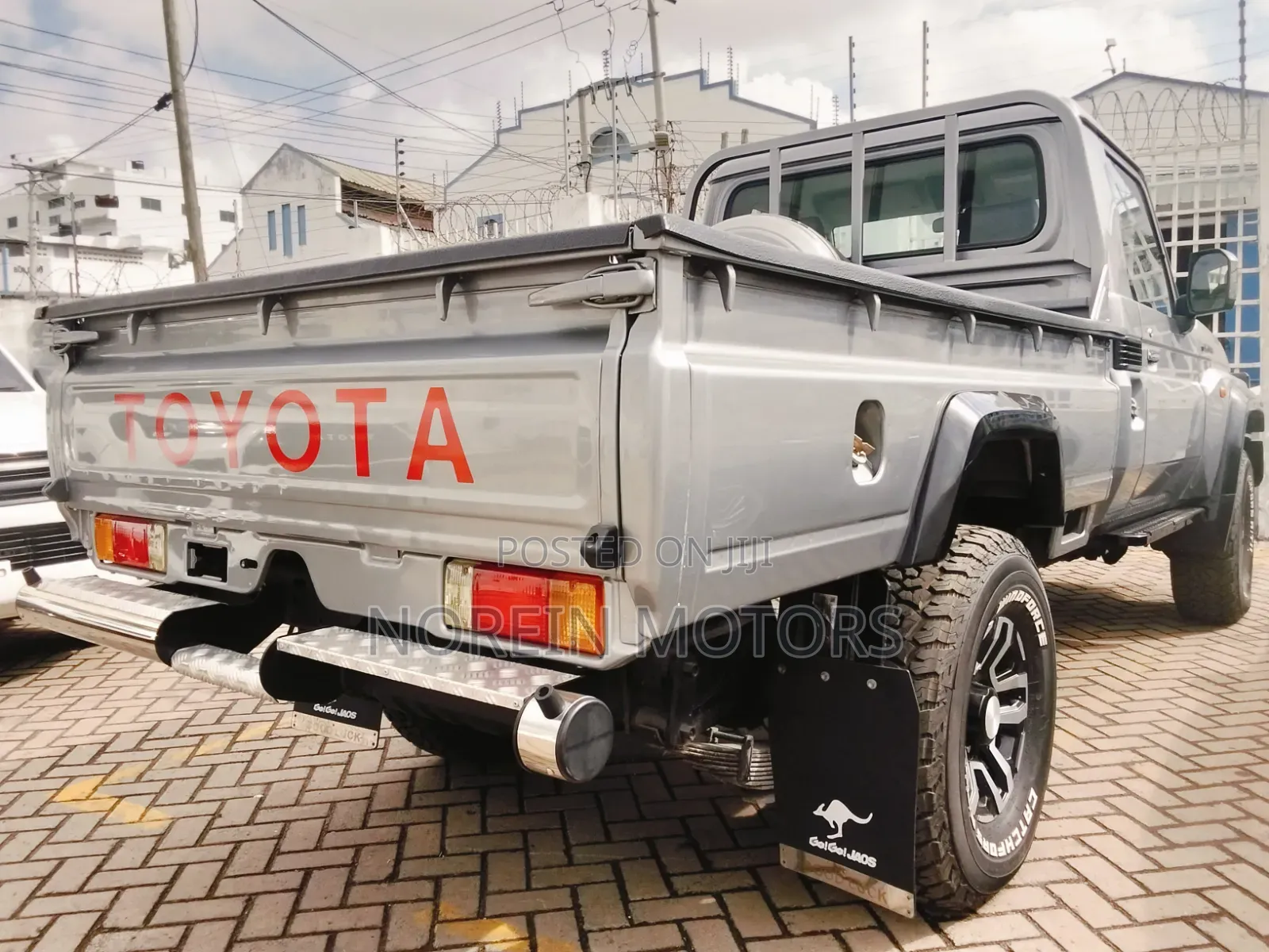 Toyota Land Cruiser 2018 Silver
