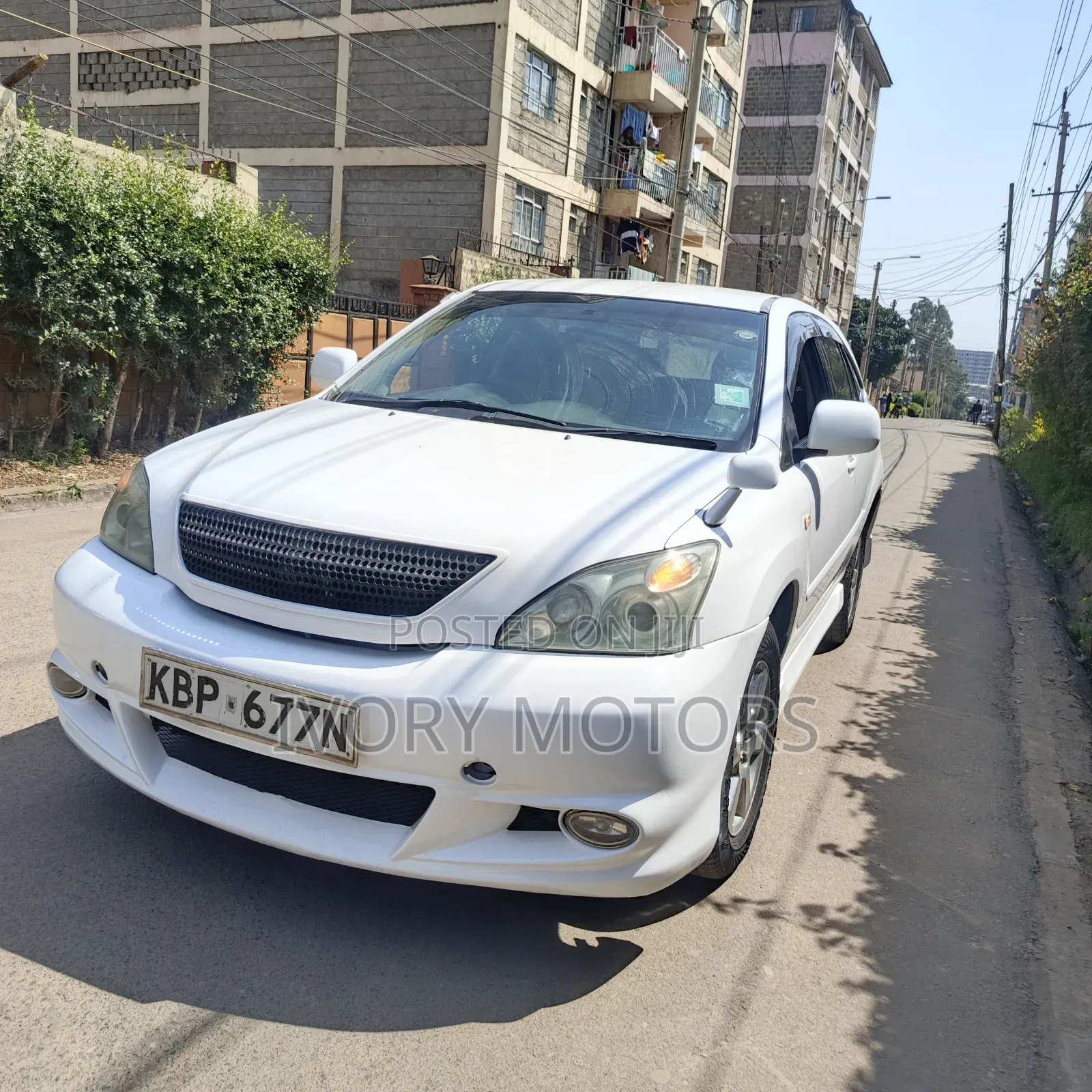 Toyota Harrier 2004 White