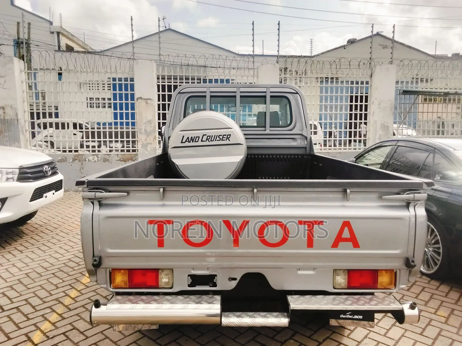 Toyota Land Cruiser 2018 Silver