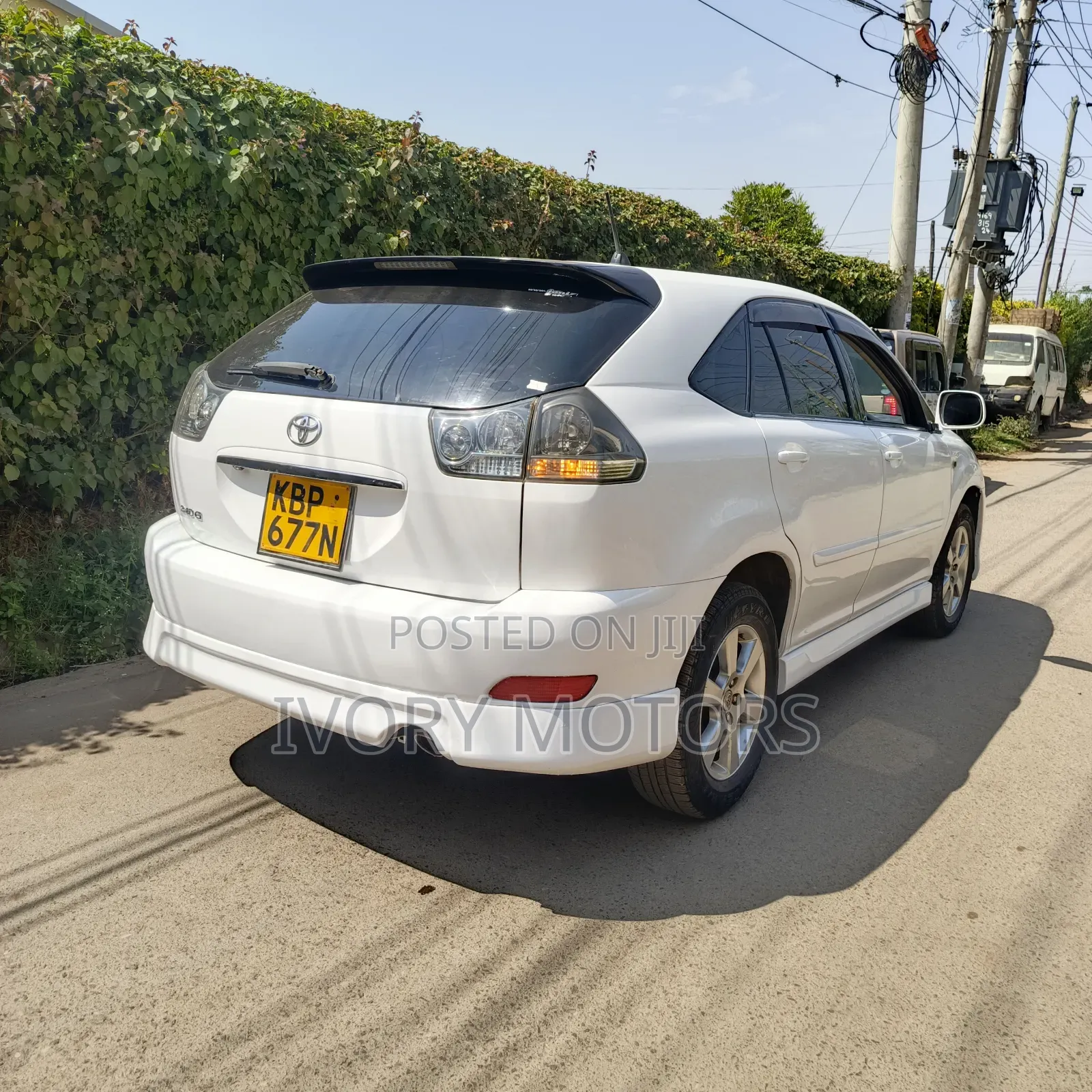 Toyota Harrier 2004 White