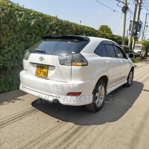 Toyota Harrier 2004 White