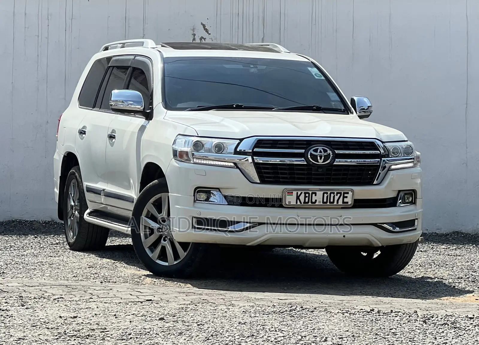Toyota Land Cruiser 4.6 V8 ZX 2014 White