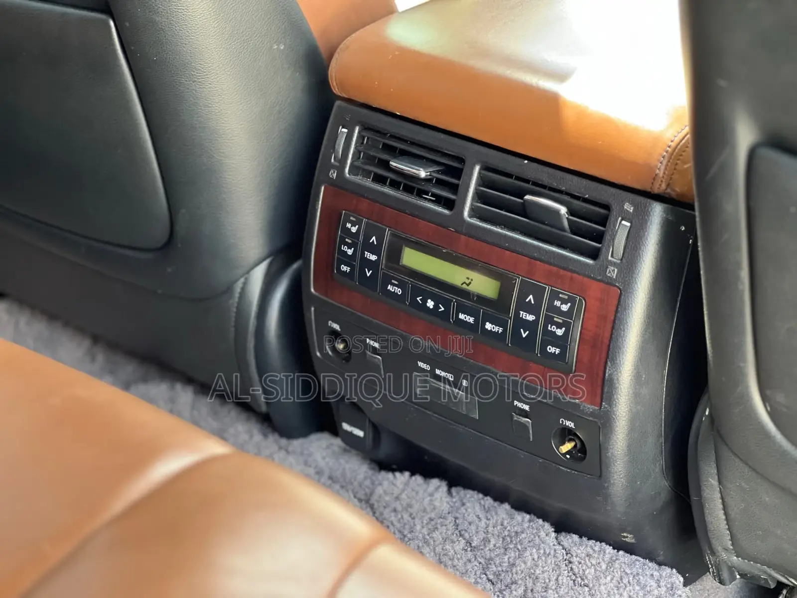 Toyota Land Cruiser 4.6 V8 ZX 2014 White