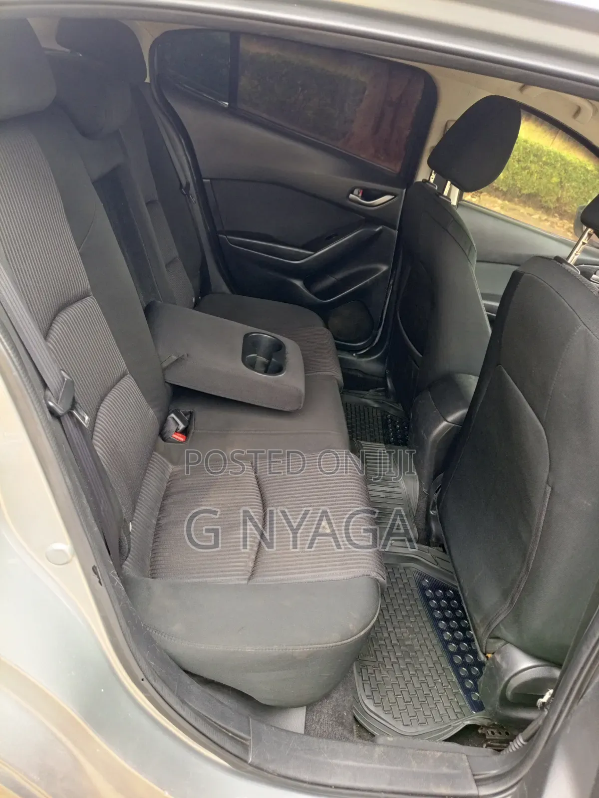 Mazda Axela SV Premium 2014 Gray