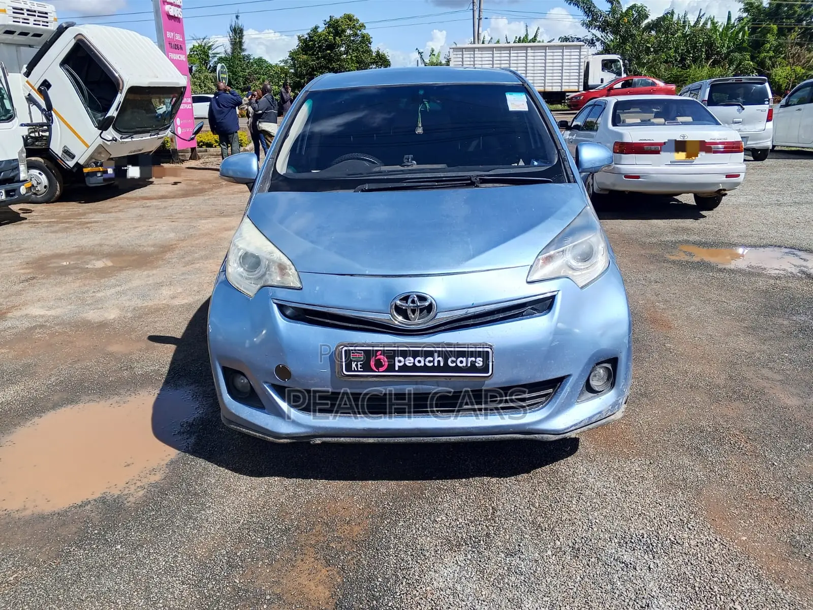 Toyota Ractis 2014 Blue