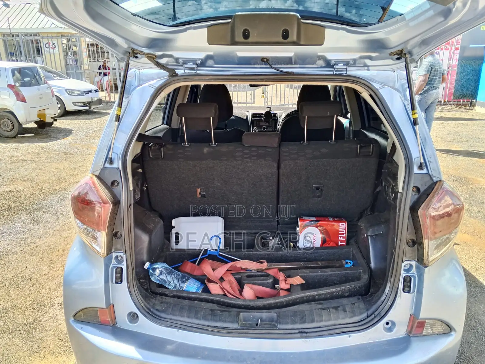 Toyota Ractis 2014 Blue