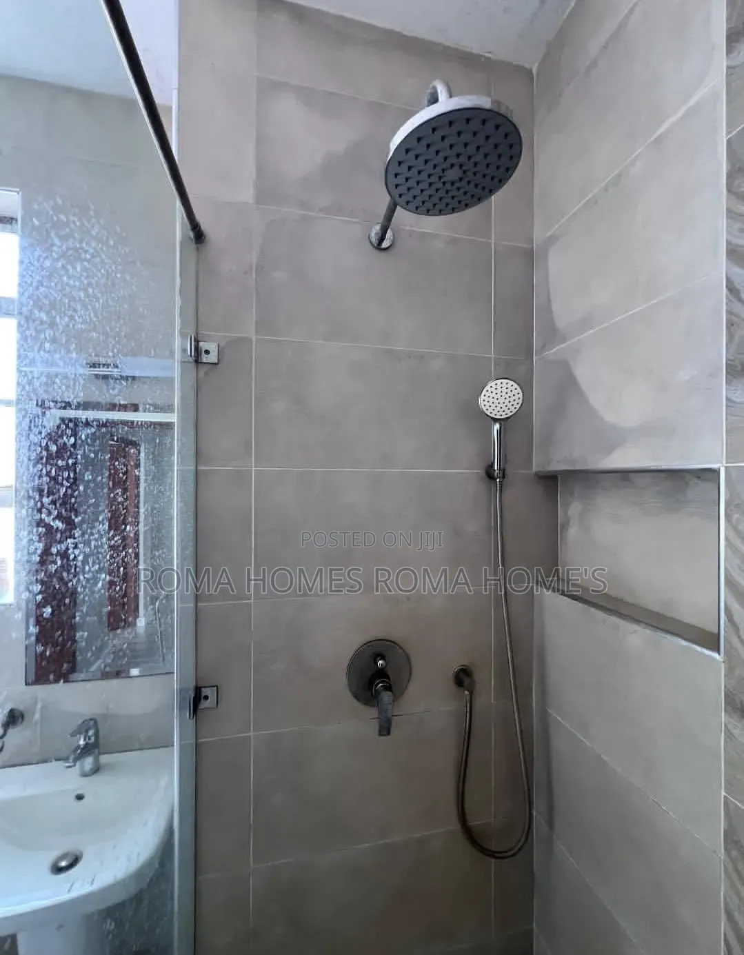3bdrm Apartment in Ngong Rd, Dagoretti Corner for rent