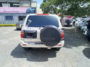 Toyota Land Cruiser Prado 2000 Pearl